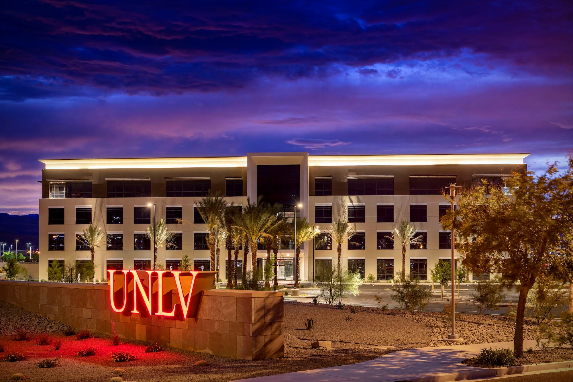 PIC 2019-07-26 Burke_UNLV_Tech_072219_361 (1)