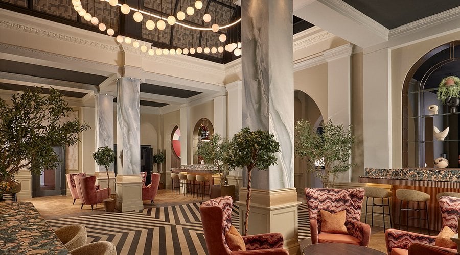 met hotel leeds lobby